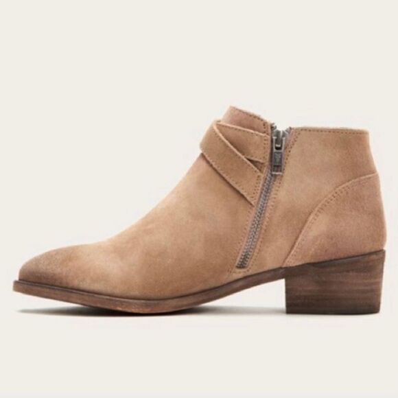 Frye Ray Western Booties Shootie Ankle Boots Size 6 Tan Leather Silver Buckles - Picture 3 of 13